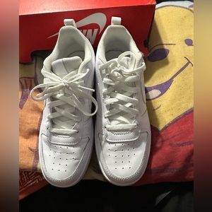 Nike Court Borough Low 2 (GS)Big Kids 7y White Casual Fashion Sneaker